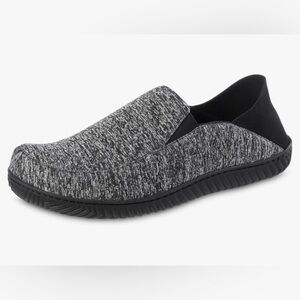Brand New Mens isotoner memory foam slippers